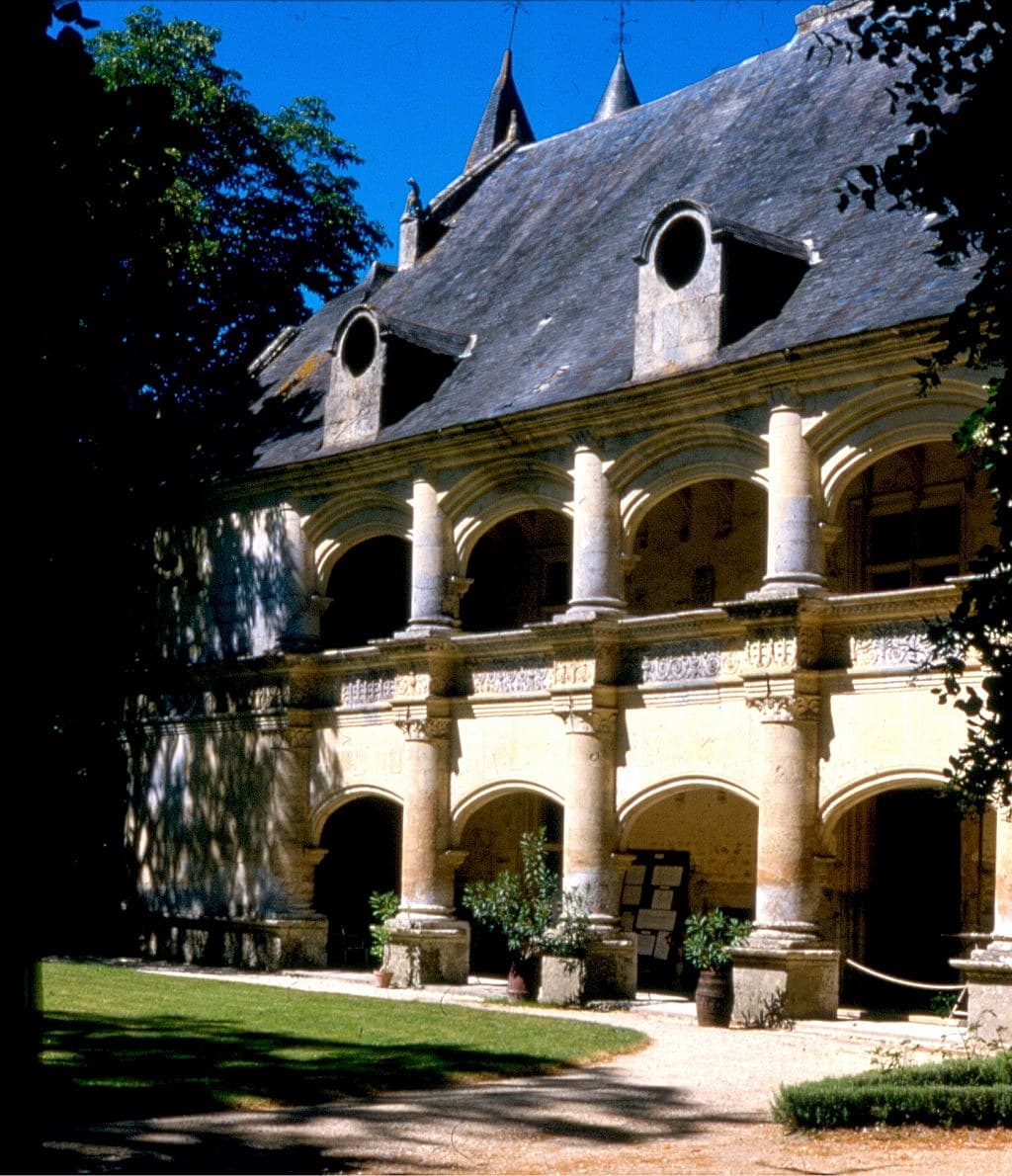 Château de Dampierre-sur-Boutonne