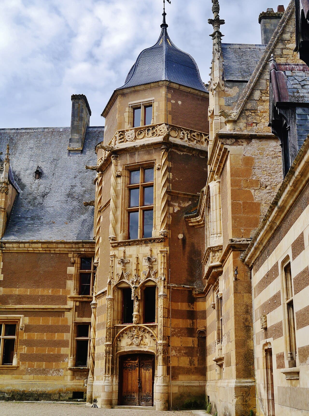 Château d'Ainay-le-Vieil