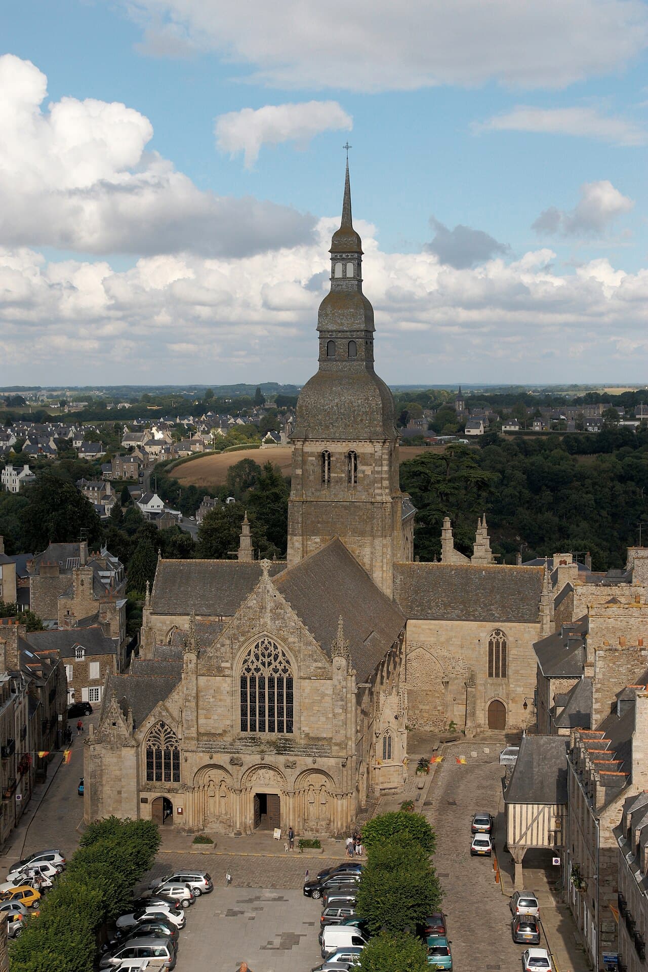 Église Saint-Sauveur de Dinan