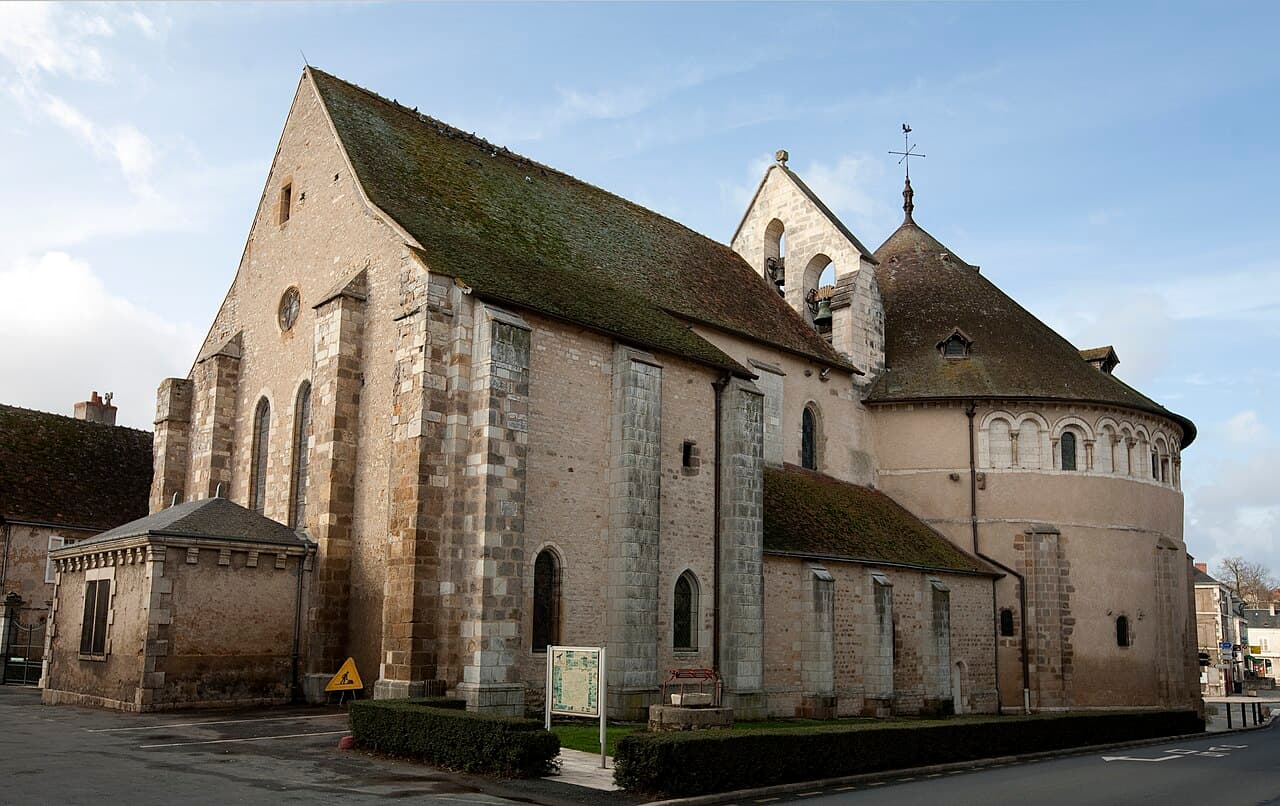 Église Saint-Étienne de Neuvy-Saint-Sépulchre