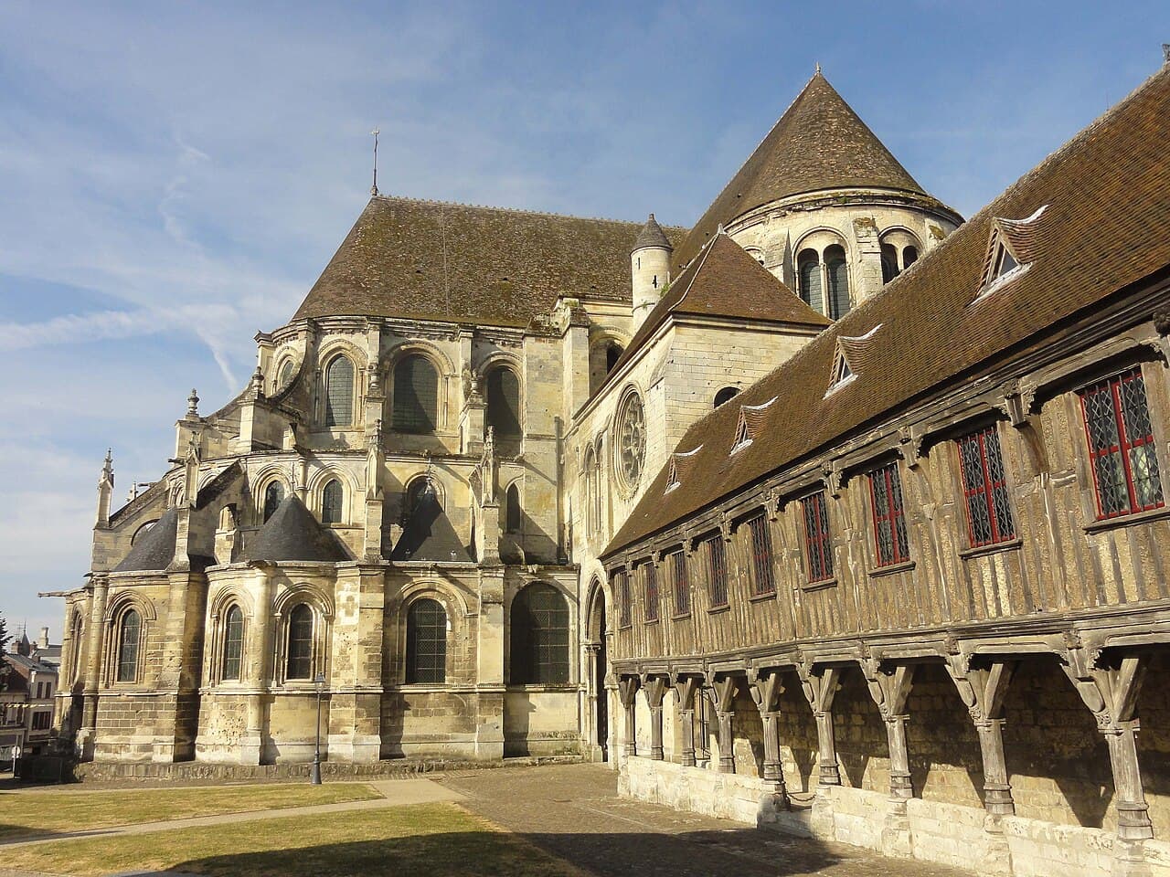 Cathédrale Notre-Dame de Noyon