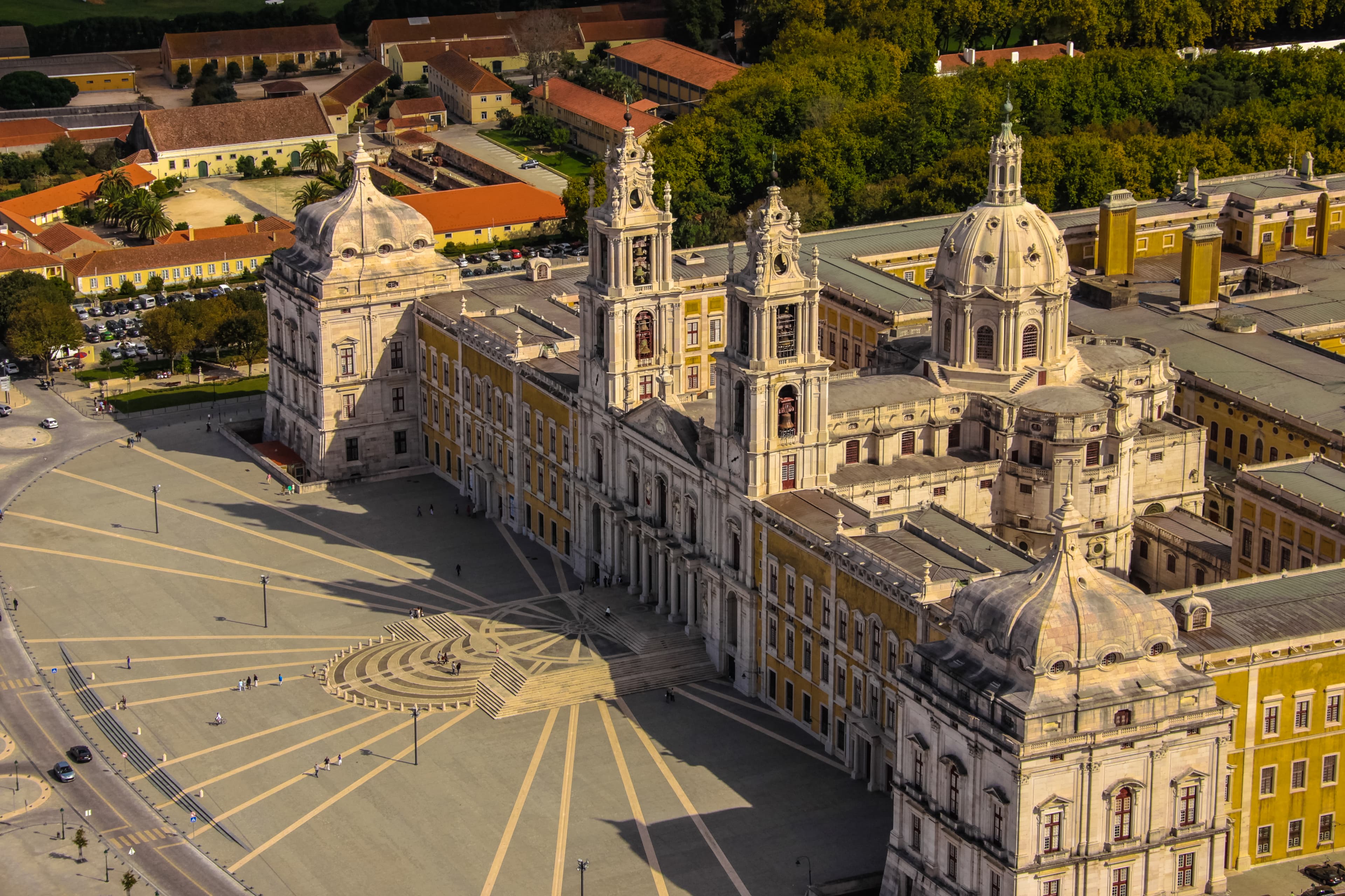 Édifice royal de Mafra - palais, basilique, couvent, jardin du Cerco et parc de chasse (Tapada)