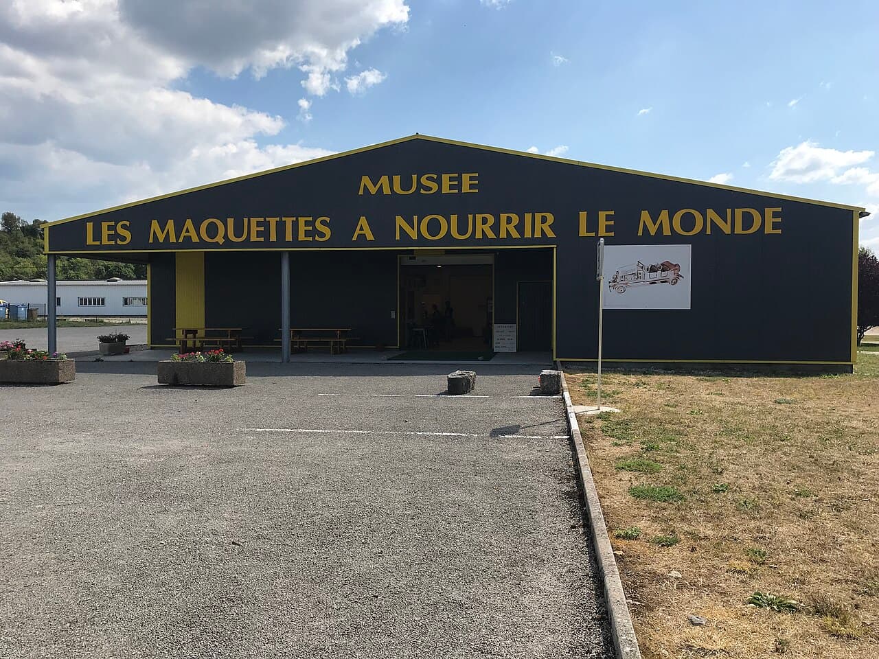 Musée des machines à nourrir et courir le monde