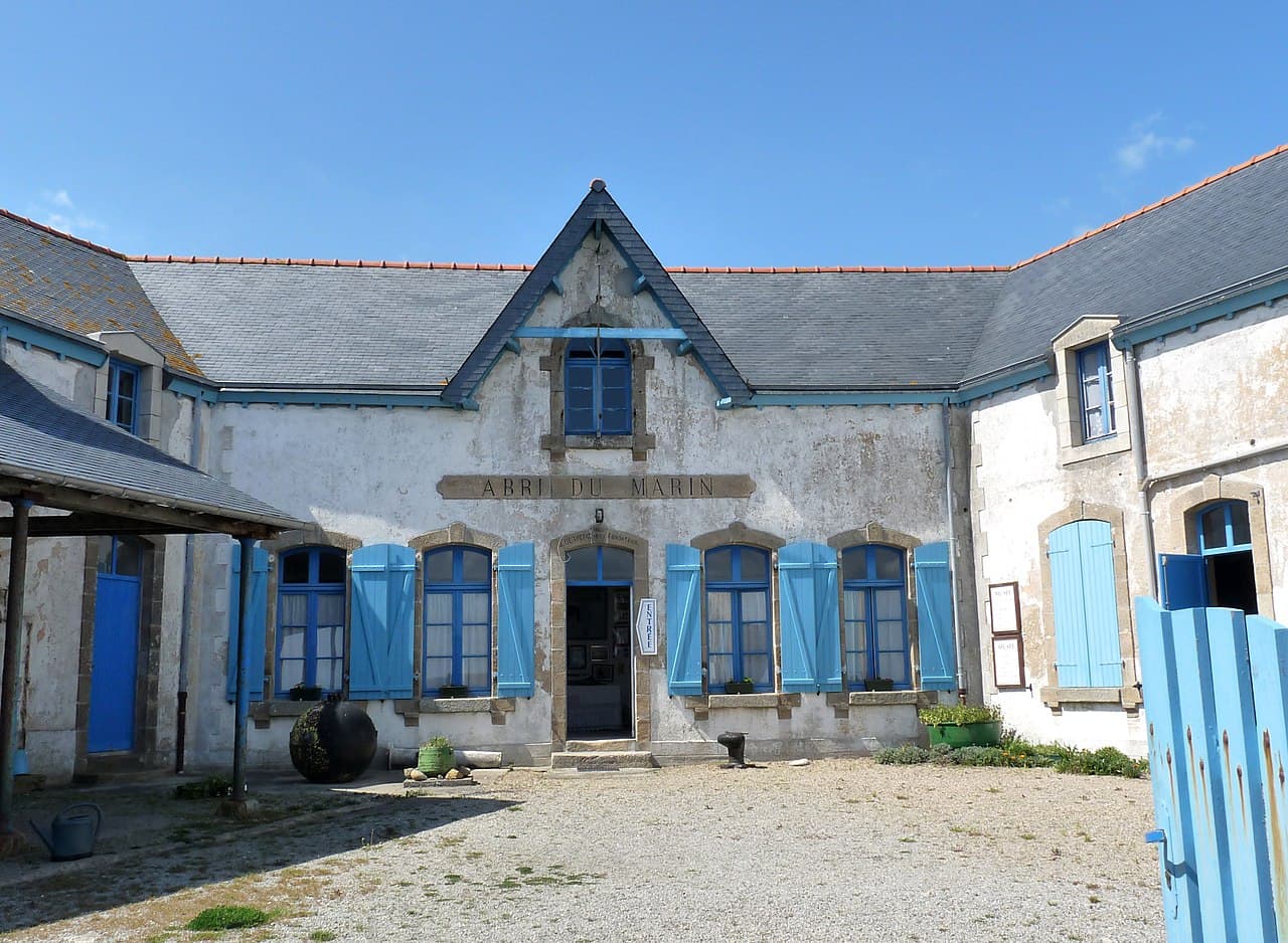 Musee Abri Du Marin
