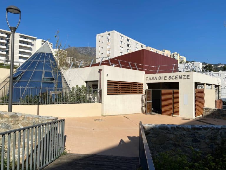Casa di e Scenze