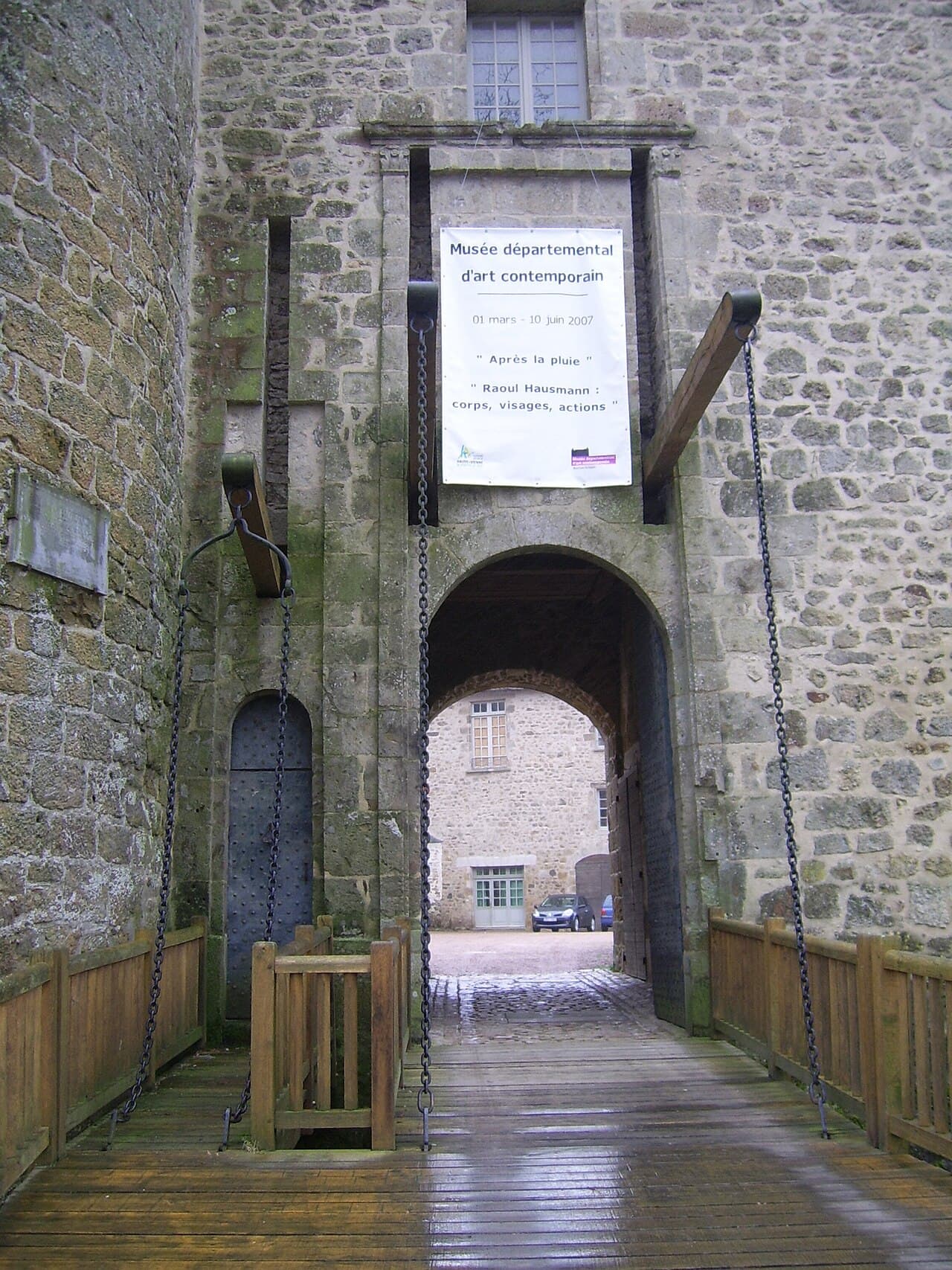 Château de Rochechouart, Musée d'art contemporain de la Haute-Vienne