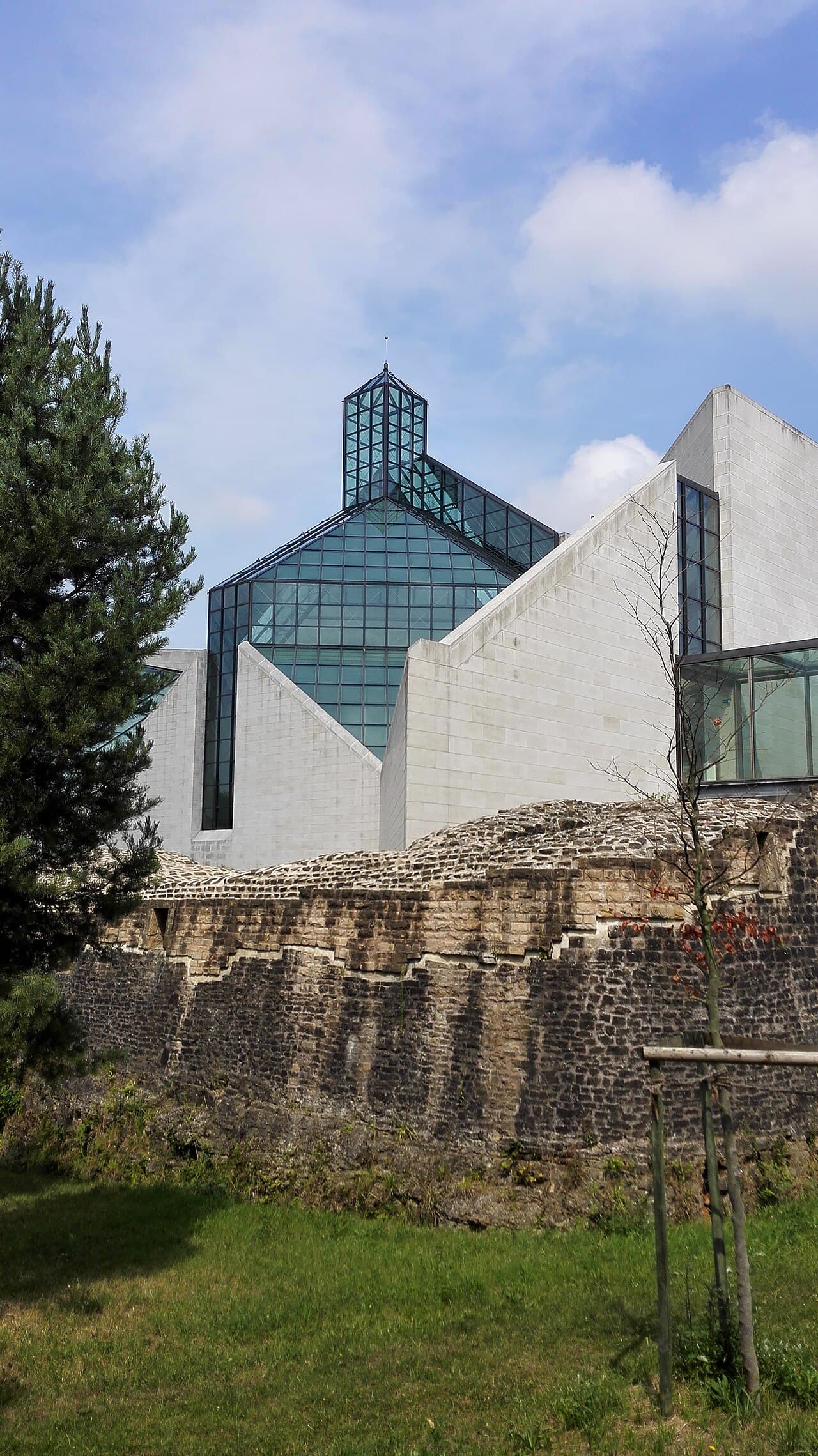 MUDAM