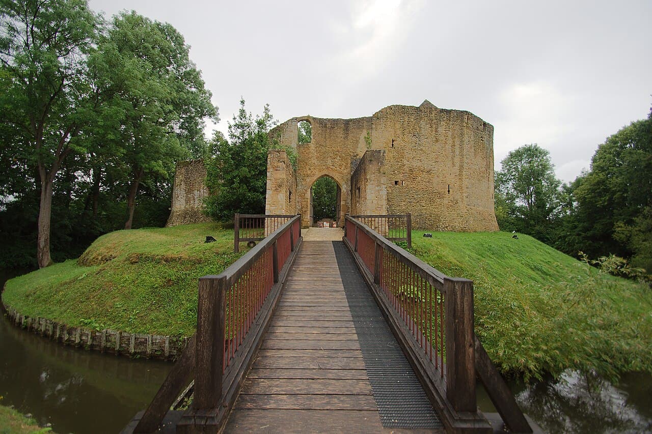 Château de Crèvecœur-en-Auge