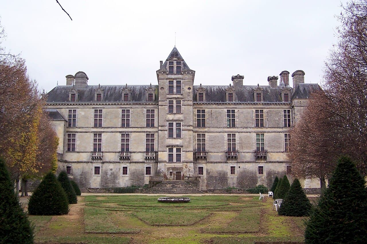 Château des ducs d'Épernon