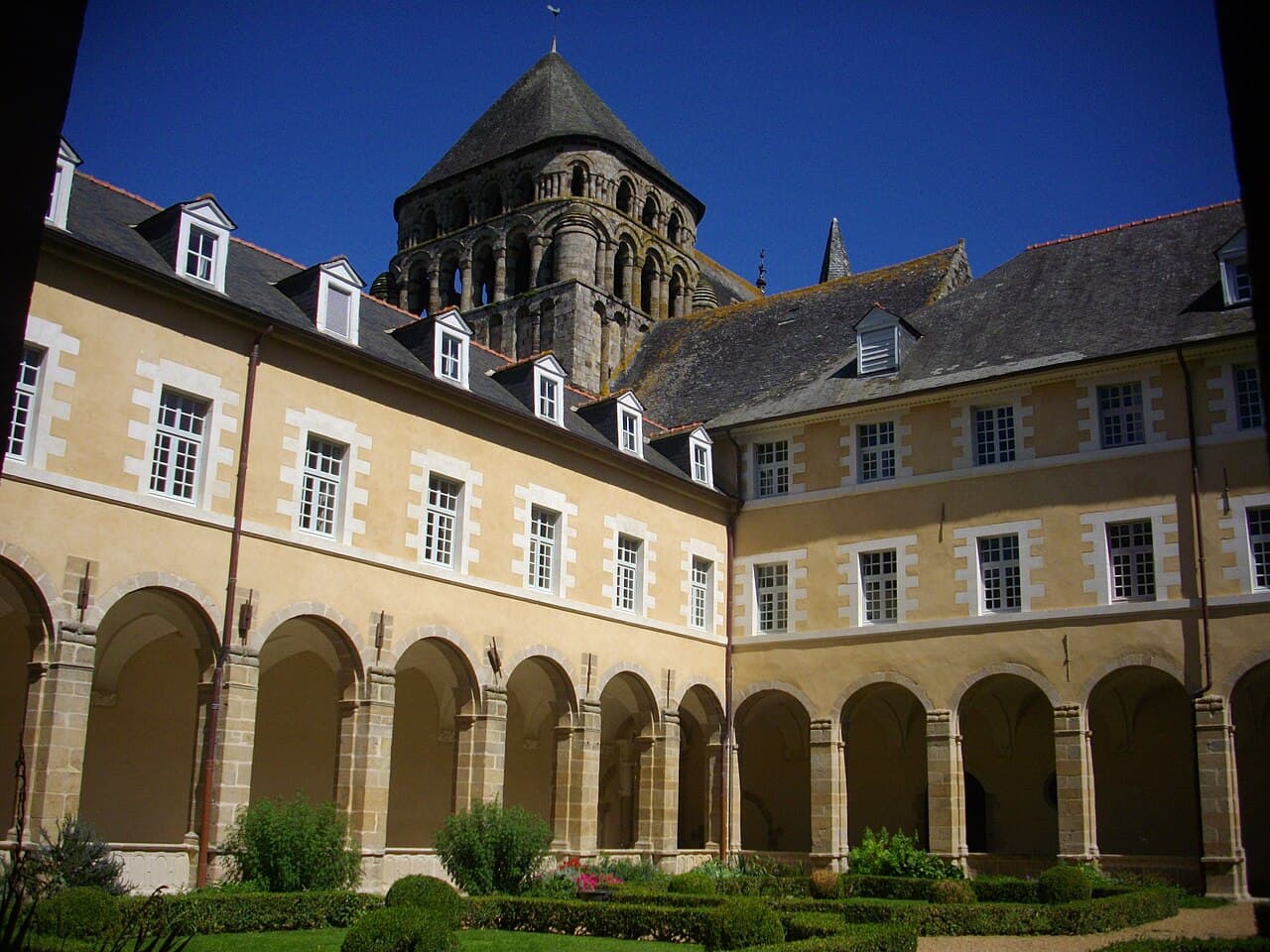 Abbaye Saint-Sauveur de Redon