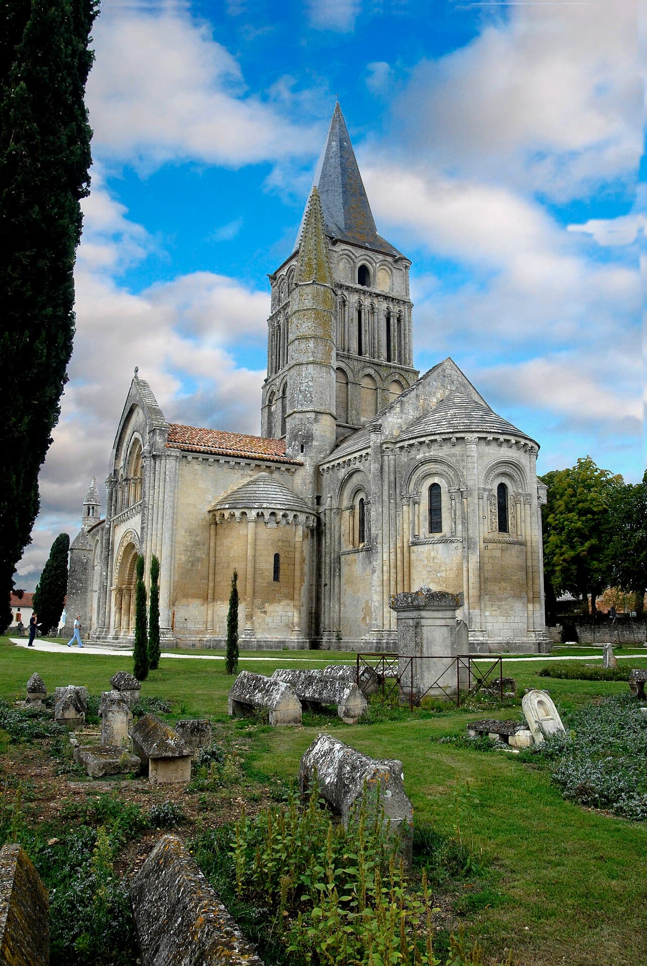 Église Saint-Pierre d'Aulnay