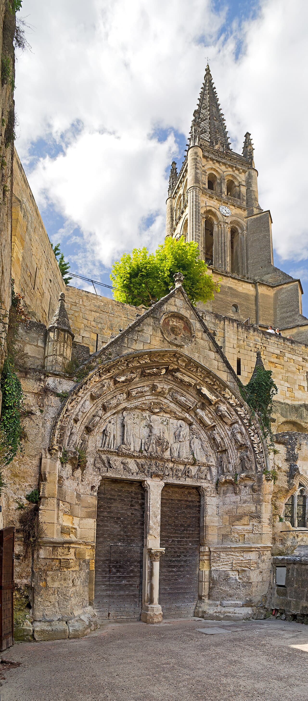 Église monolithe de Saint-Émilion