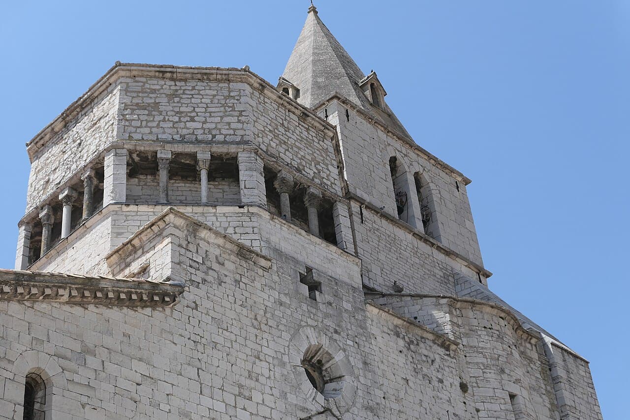 Cathédrale Notre-Dame-des-Pommiers