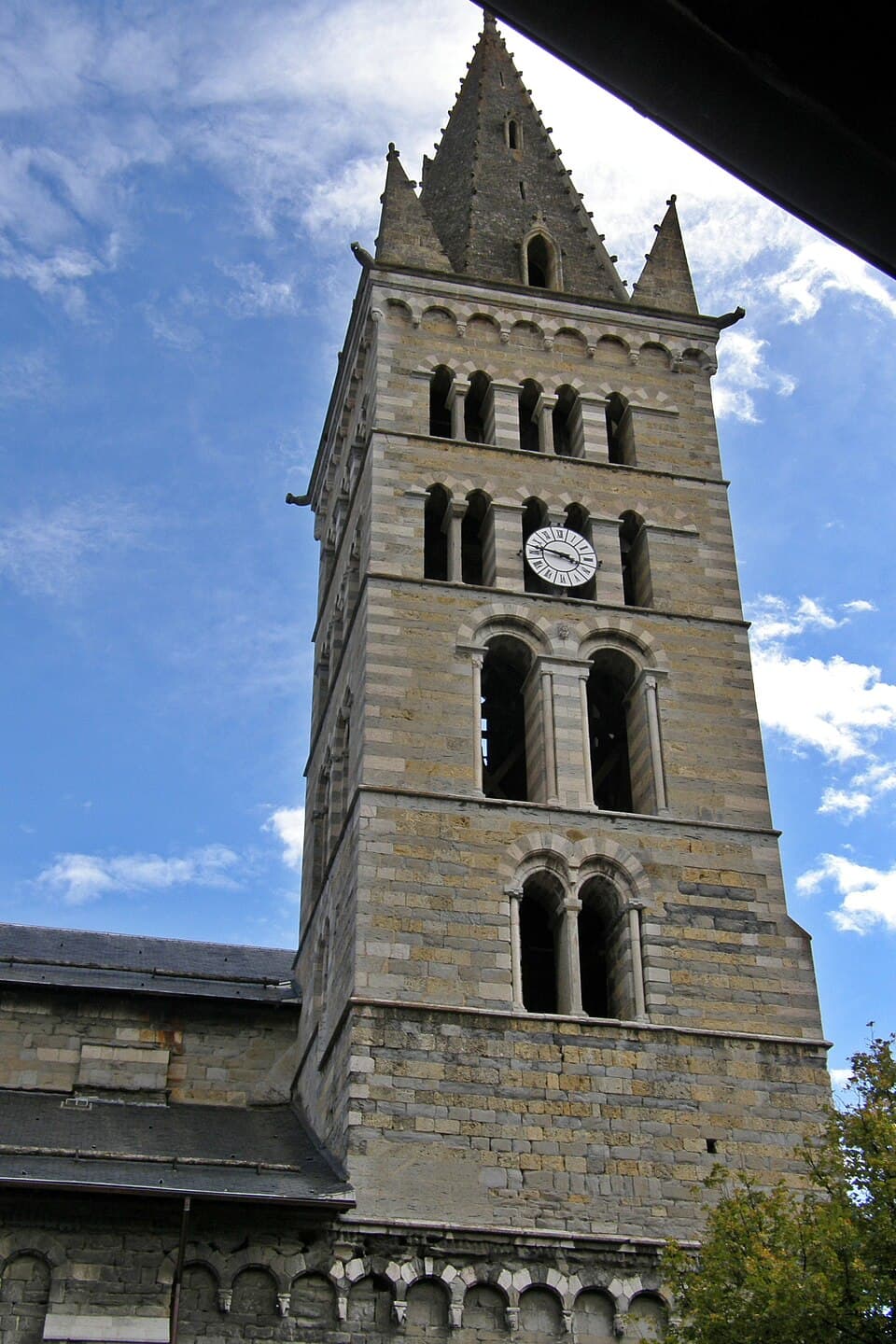 Cathédrale Notre-Dame-du-Réal