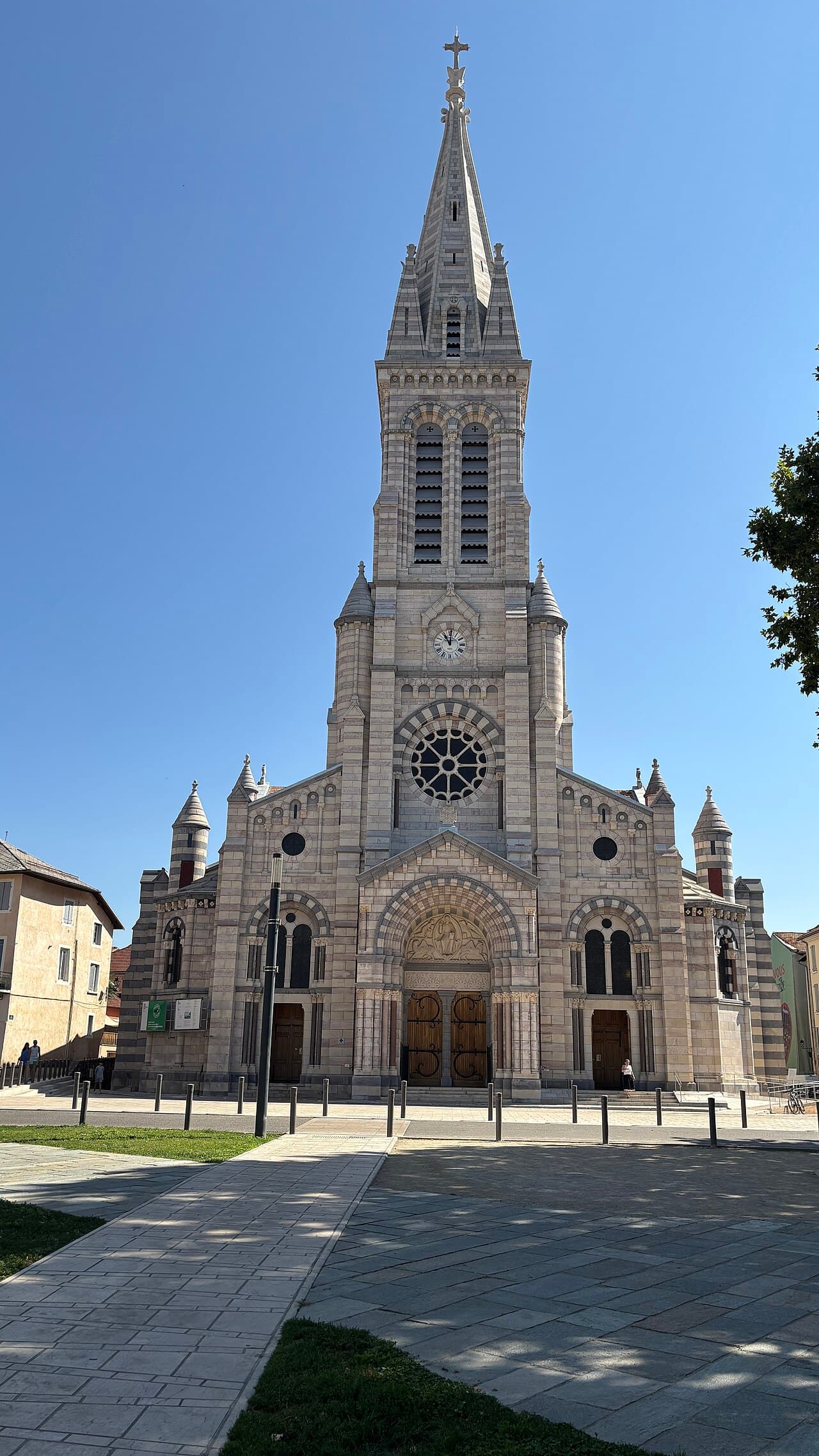 Cathédrale Notre-Dame-et-Saint-Arnoux