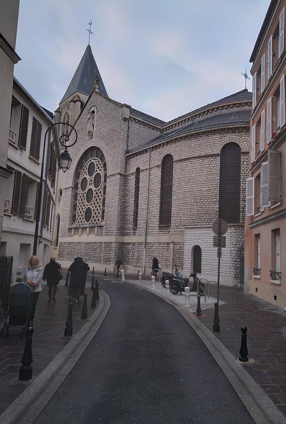 Cathédrale Sainte-Geneviève de Nanterre