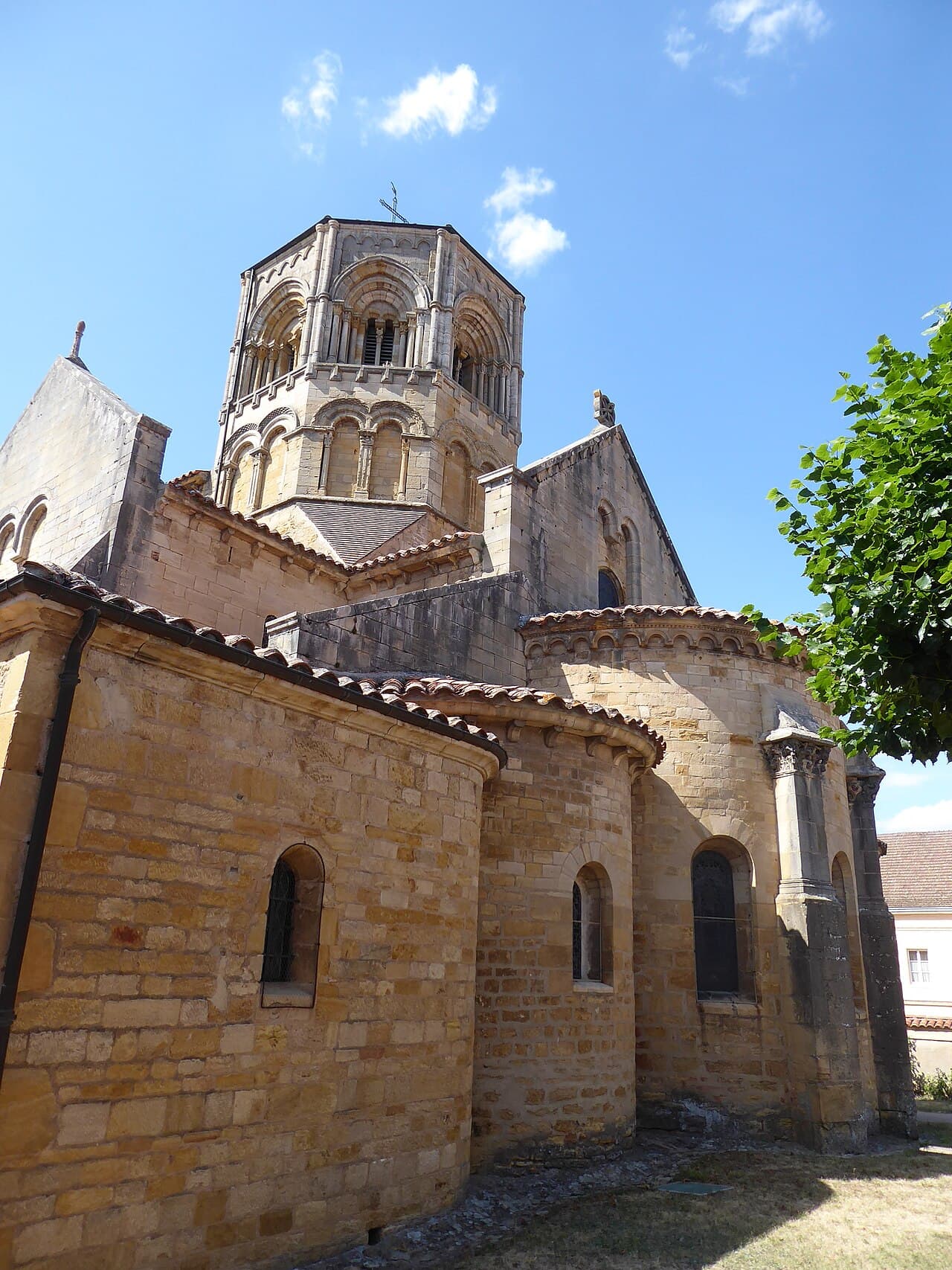 Église Saint-Hilaire de Semur-en-Brionnais