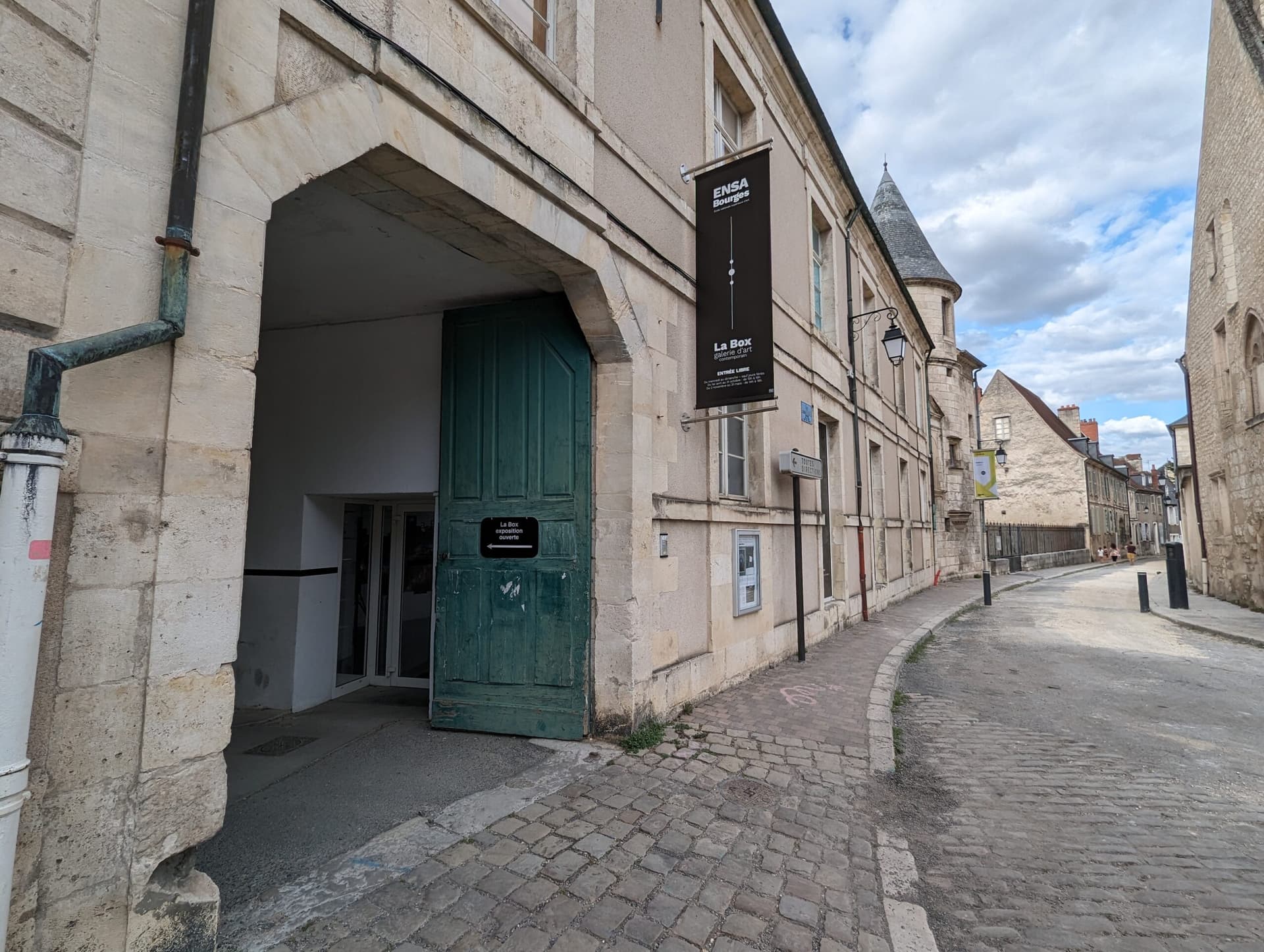 La Box - Galerie d'art contemporain
