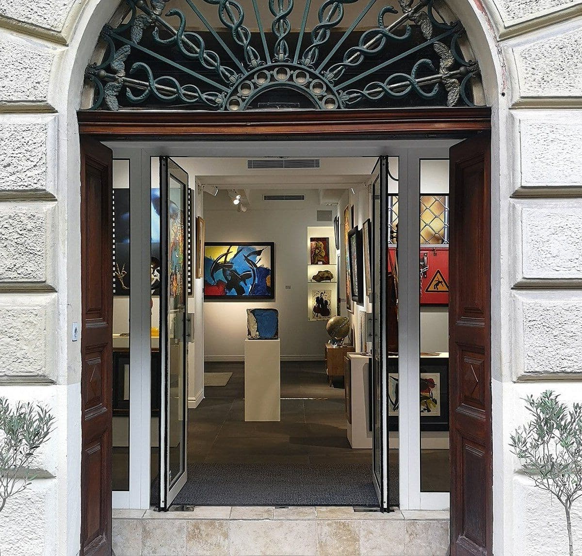 Authentic Nice Gallery