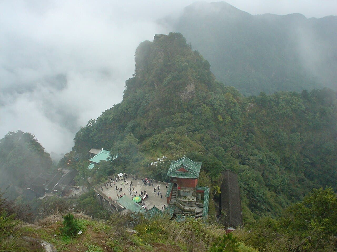 Ensemble de bâtiments anciens des montagnes de Wudang