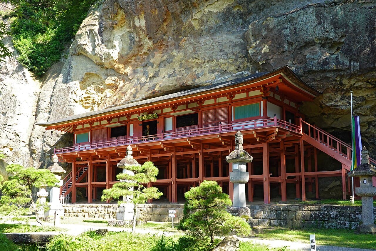Hiraizumi – Temples, jardins et sites archéologiques représentant la Terre Pure bouddhiste
