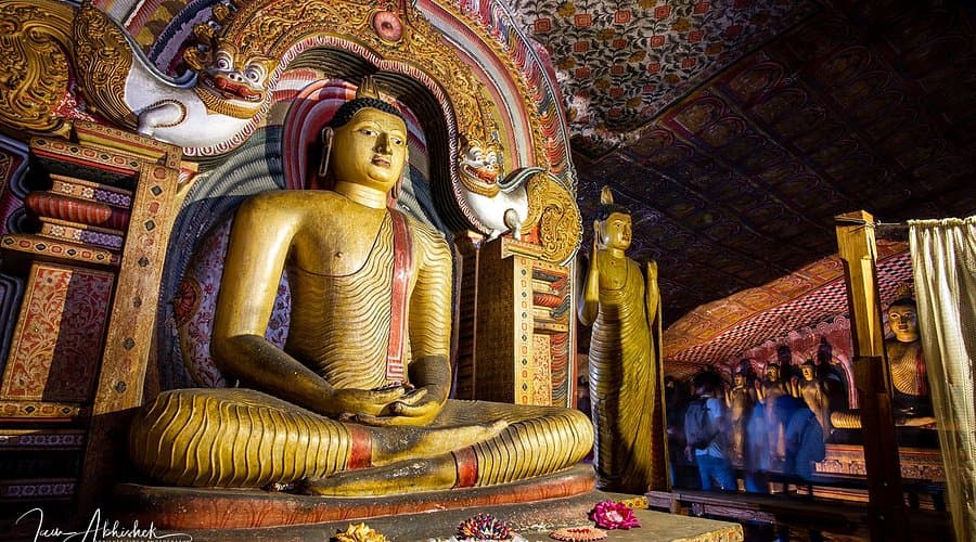 Temple troglodyte de Rangiri Dambulla