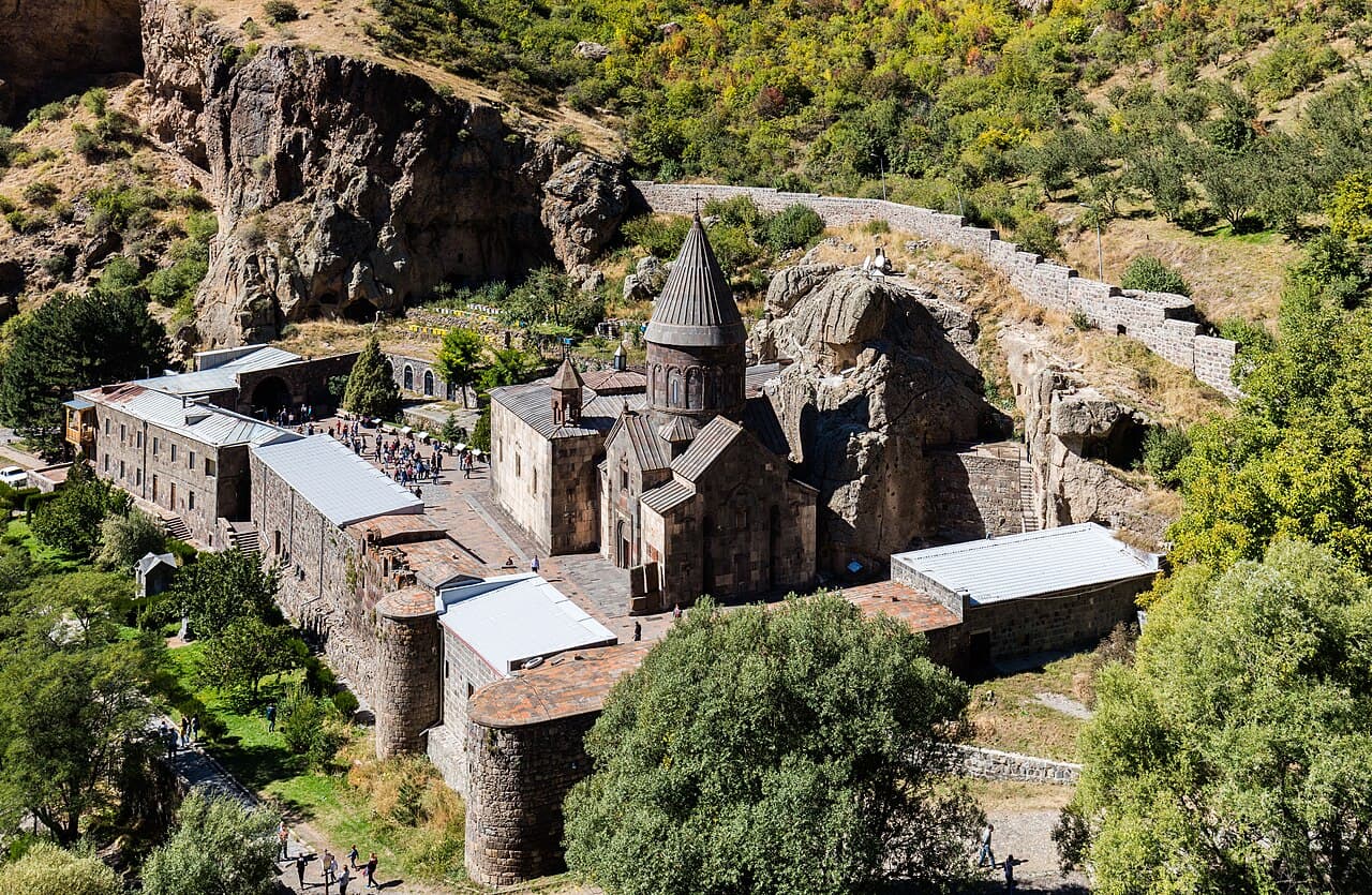 Monastère de Gherart et la Haute vallée de l’Azat