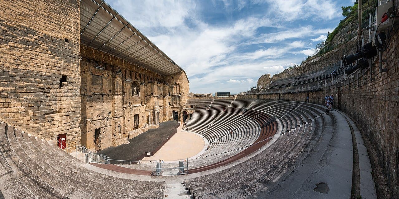 Théâtre antique et ses abords et « Arc de Triomphe » d'Orange