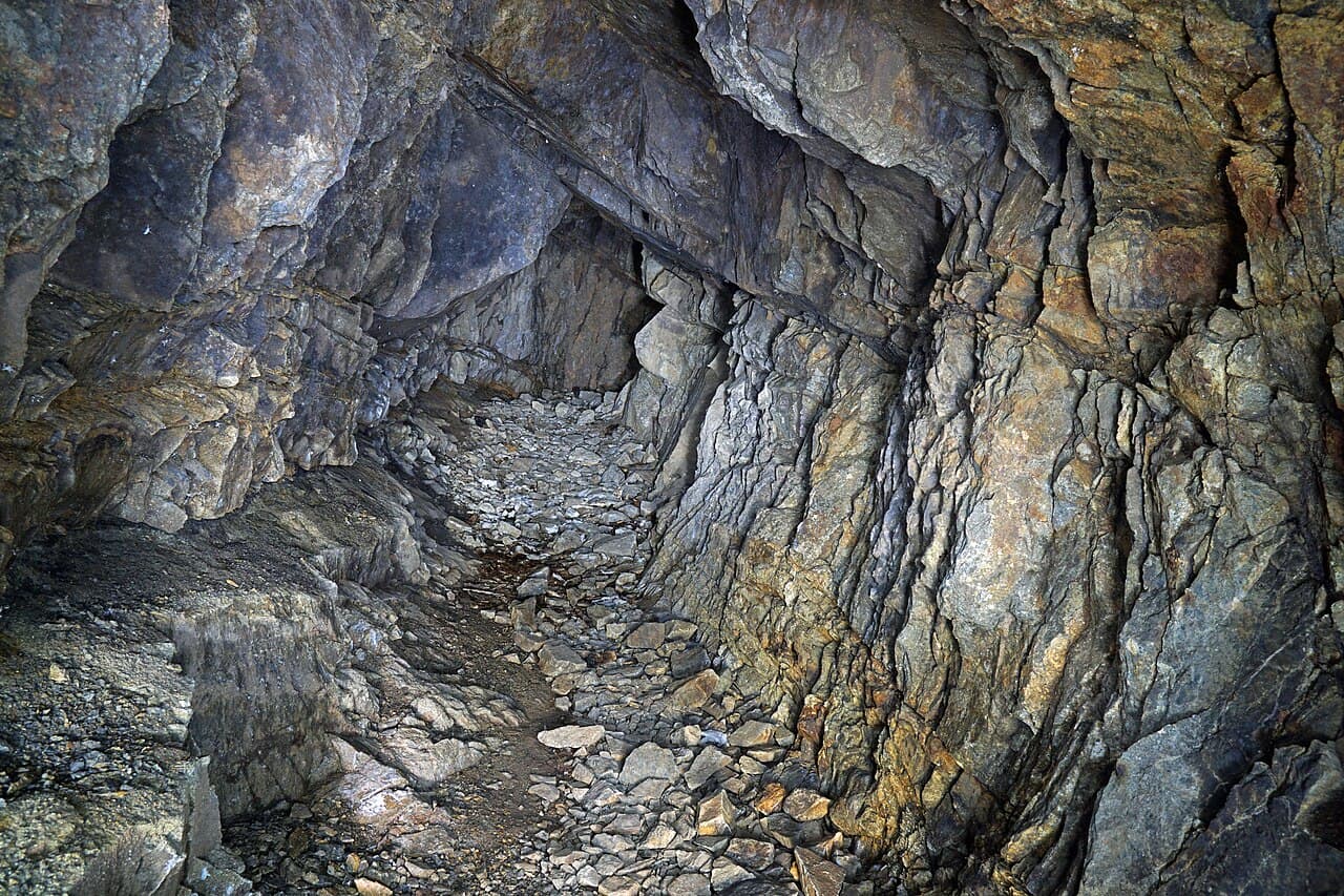 Mine de plomb, argent et zinc de Tarnowskie Góry et son système de gestion hydraulique souterrain
