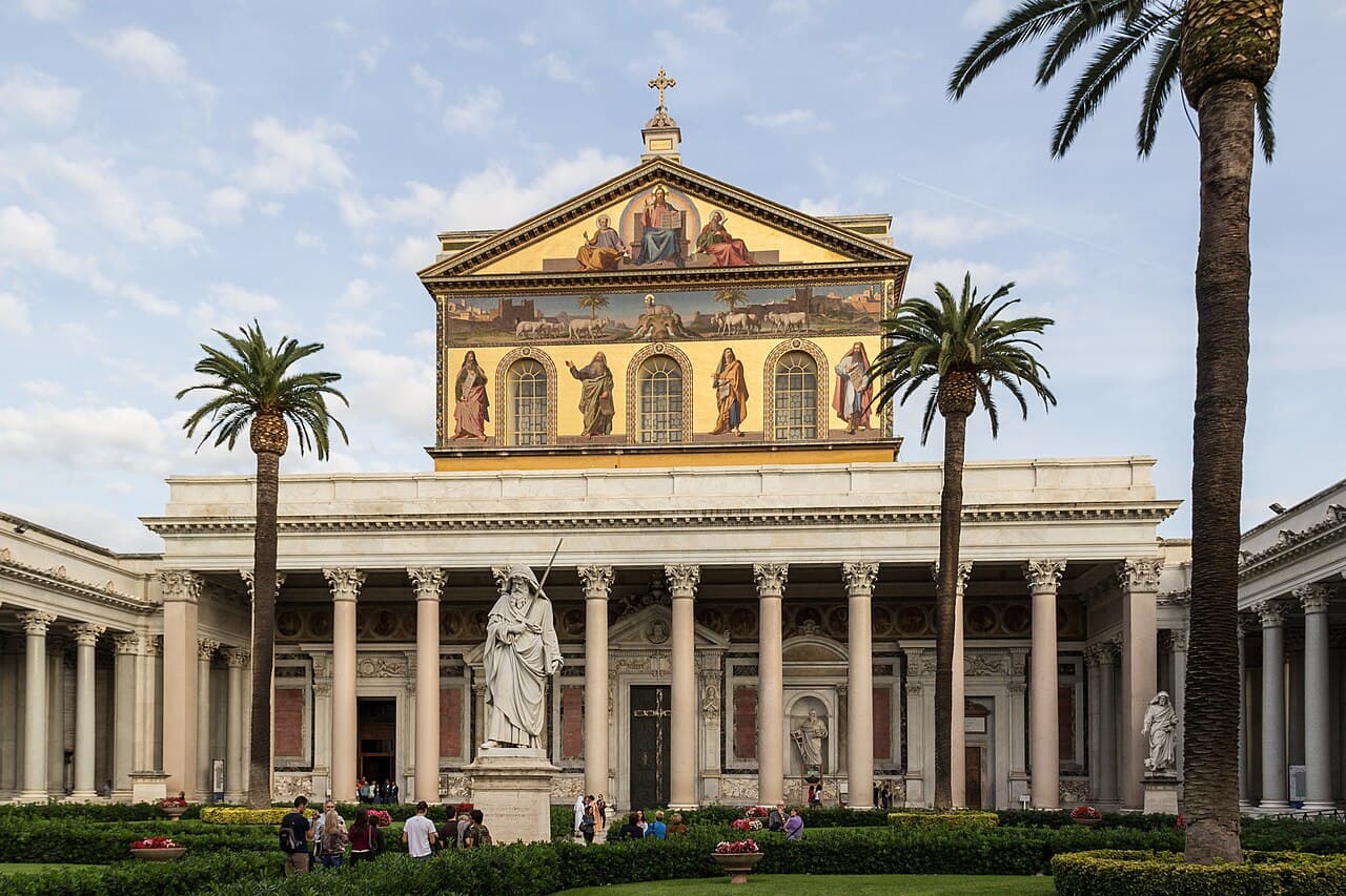 Centre historique de Rome, les biens du Saint-Siège situés dans cette ville bénéficiant des droits d'extra-territorialité et Saint-Paul-hors-les-Murs