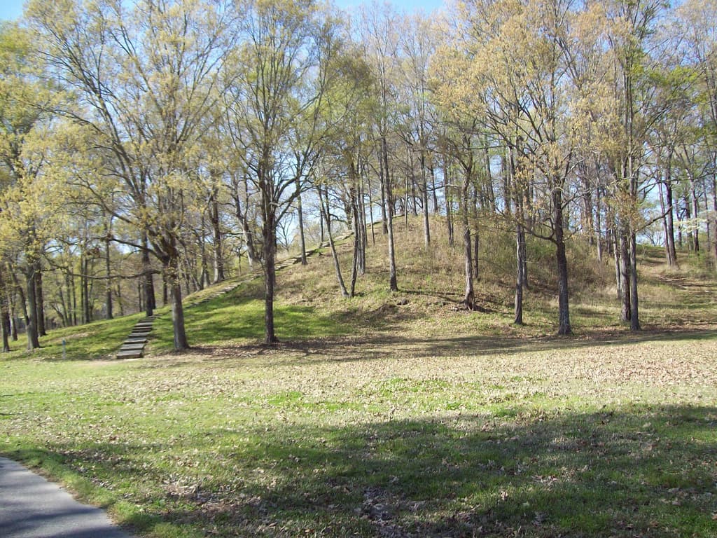 Tertres monumentaux de Poverty Point