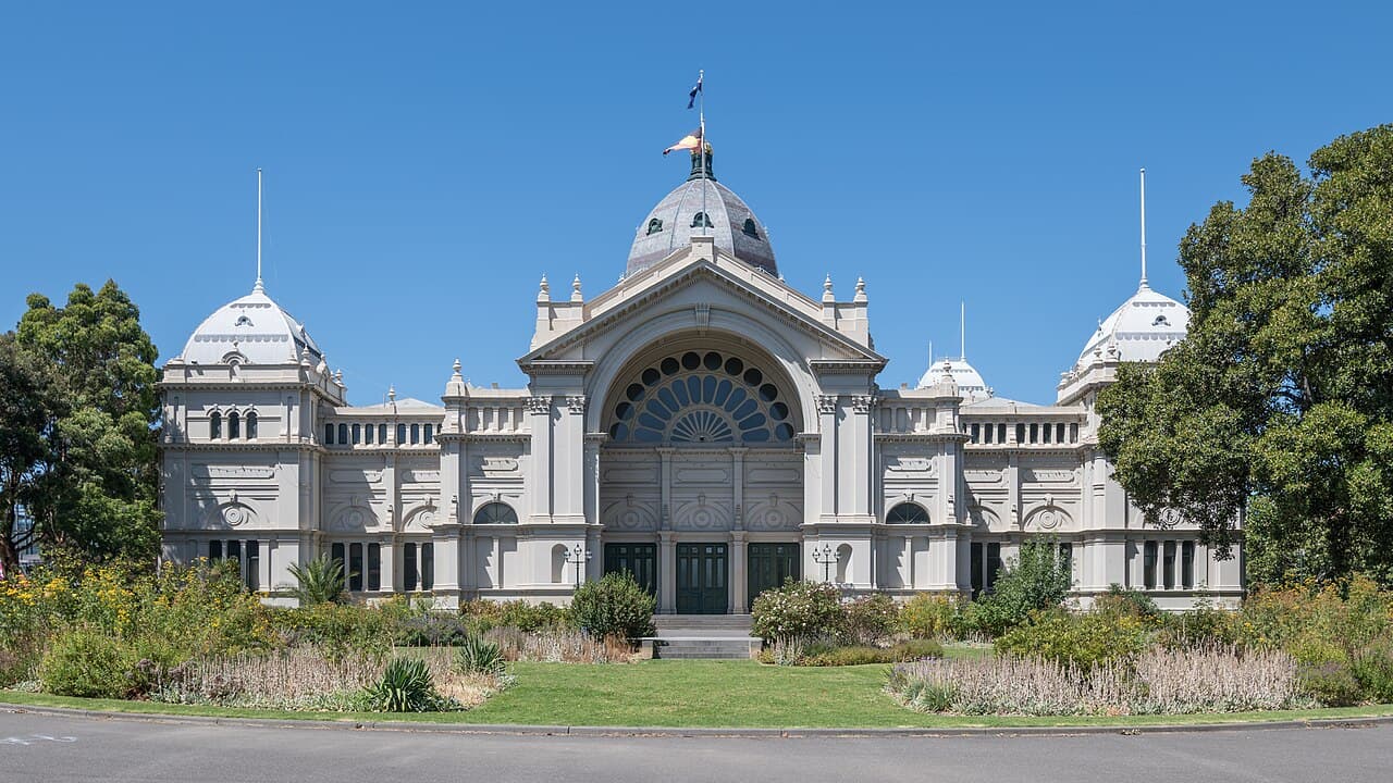 Palais royal des expositions et jardins Carlton