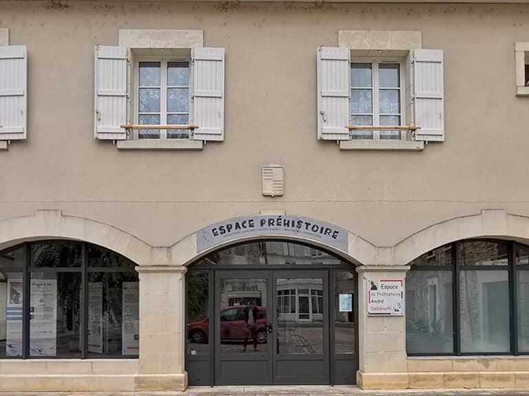 Espace préhistoire André Debénath