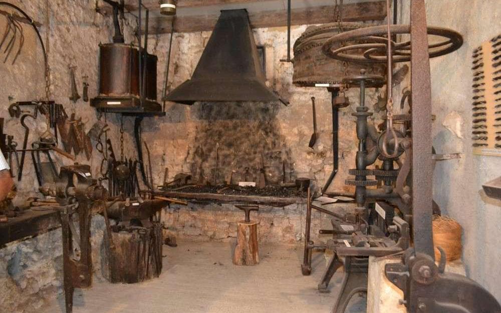 Musée des vieux outils et métiers anciens