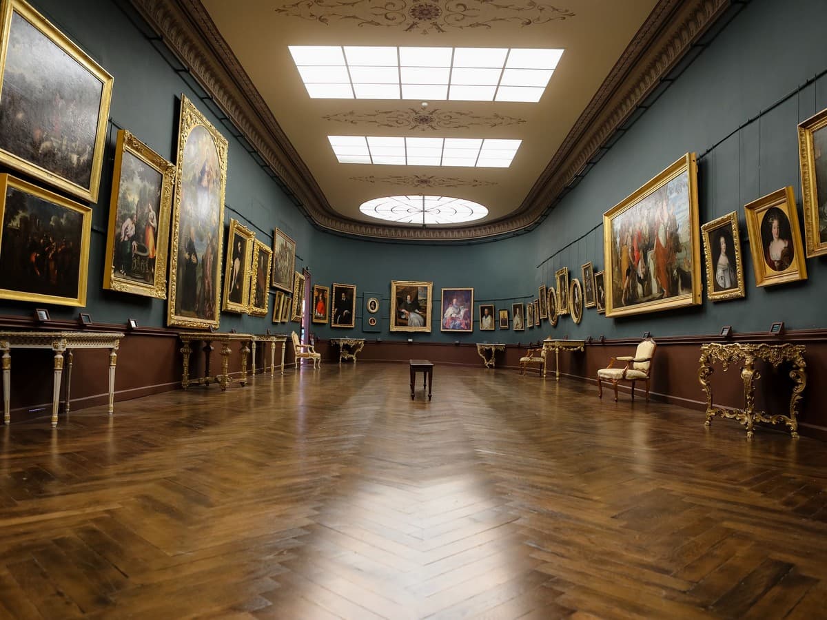 Palais-Musée des Archevêques, Parcours d’Art