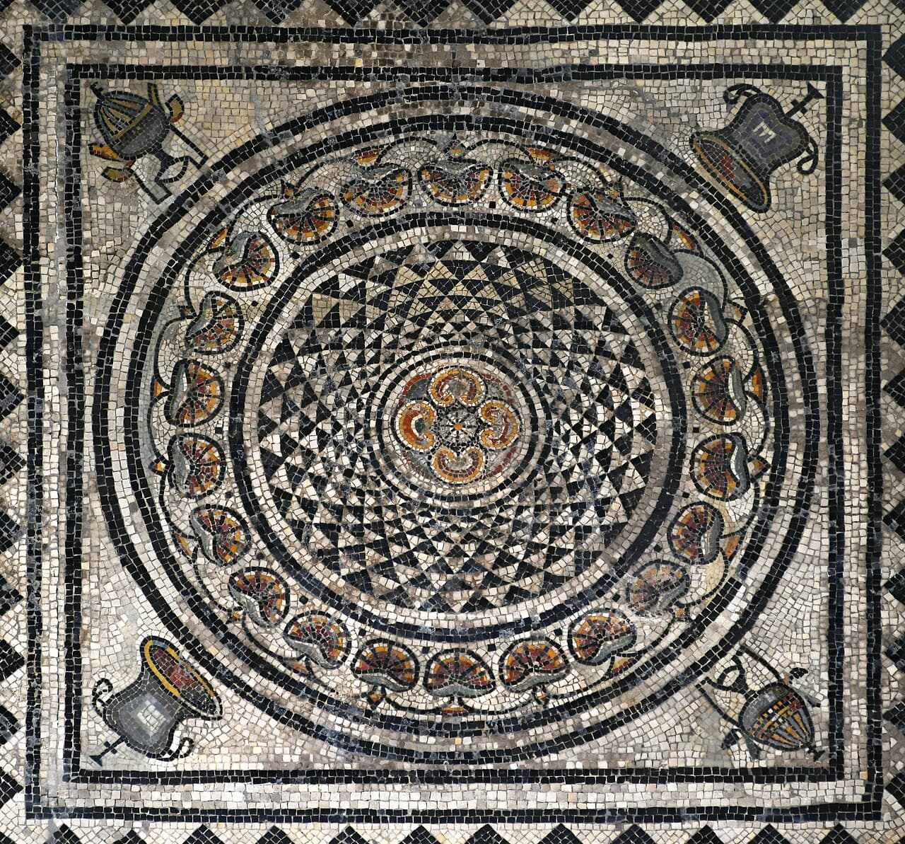 Lugdunum - Musée & Théâtres romains