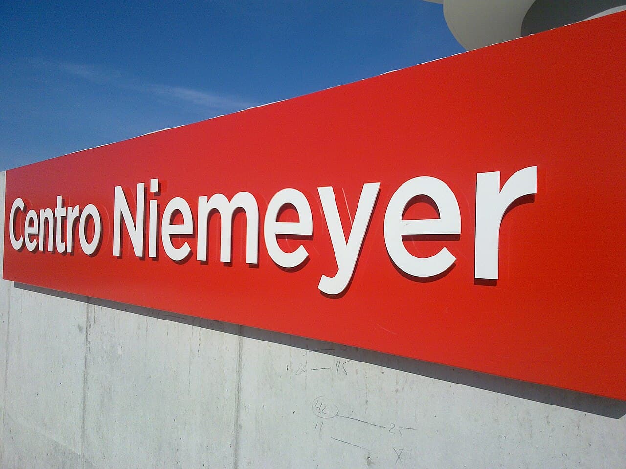 Musée Oscar Niemeyer (Curitiba)