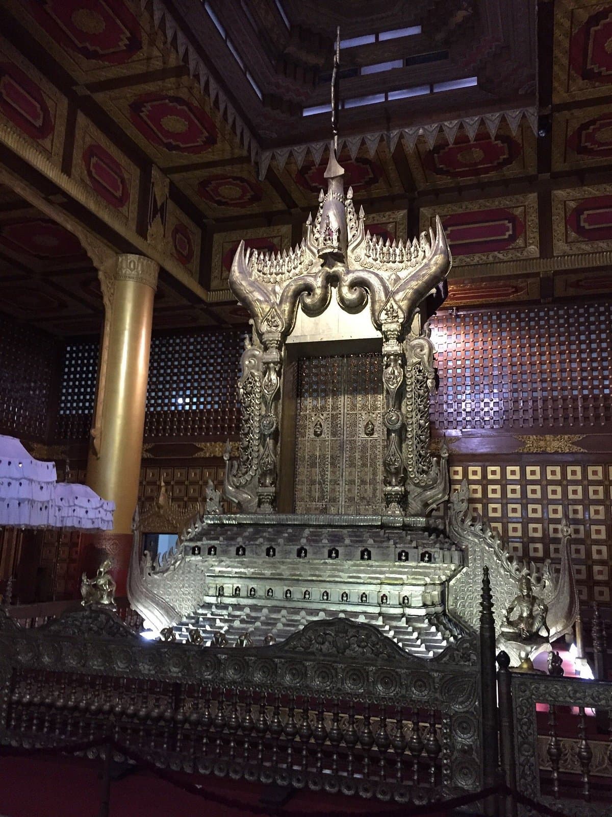 Musée national du Myanmar (Yangon)